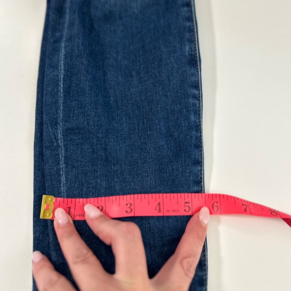 7 FOR ALL MANKIND ankle Guenevere jeans medium blue women’s size 25 ripped jeans - Picture 6 of 15